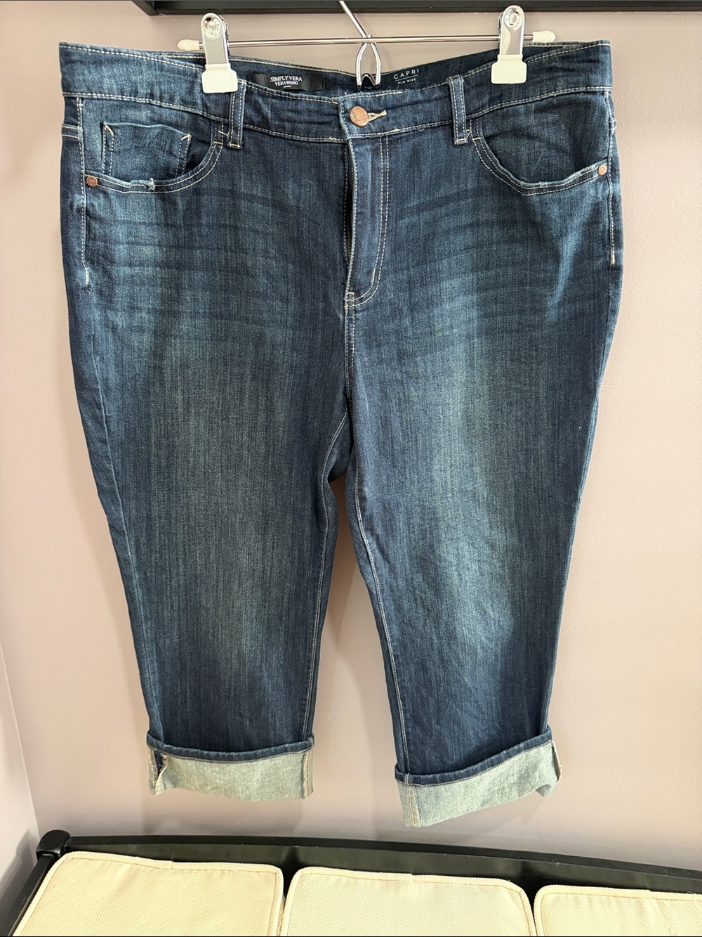Simply Vera Dark Indigo Rolled-Cuff Cropped Jeans